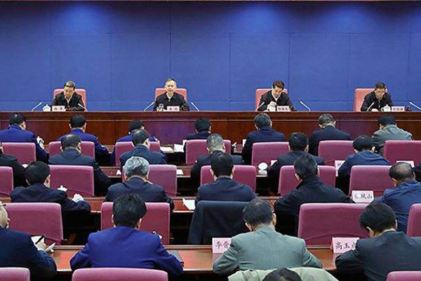 國務(wù)院安委辦、應(yīng)急管理部召開全國煤礦安 全生產(chǎn)工作緊急視頻會(huì)議強(qiáng)調(diào) 深刻吸取煤礦重大事故教訓(xùn) 舉一反三抓好風(fēng)險(xiǎn)防控 確保歲末年初安 全形勢穩(wěn)定
